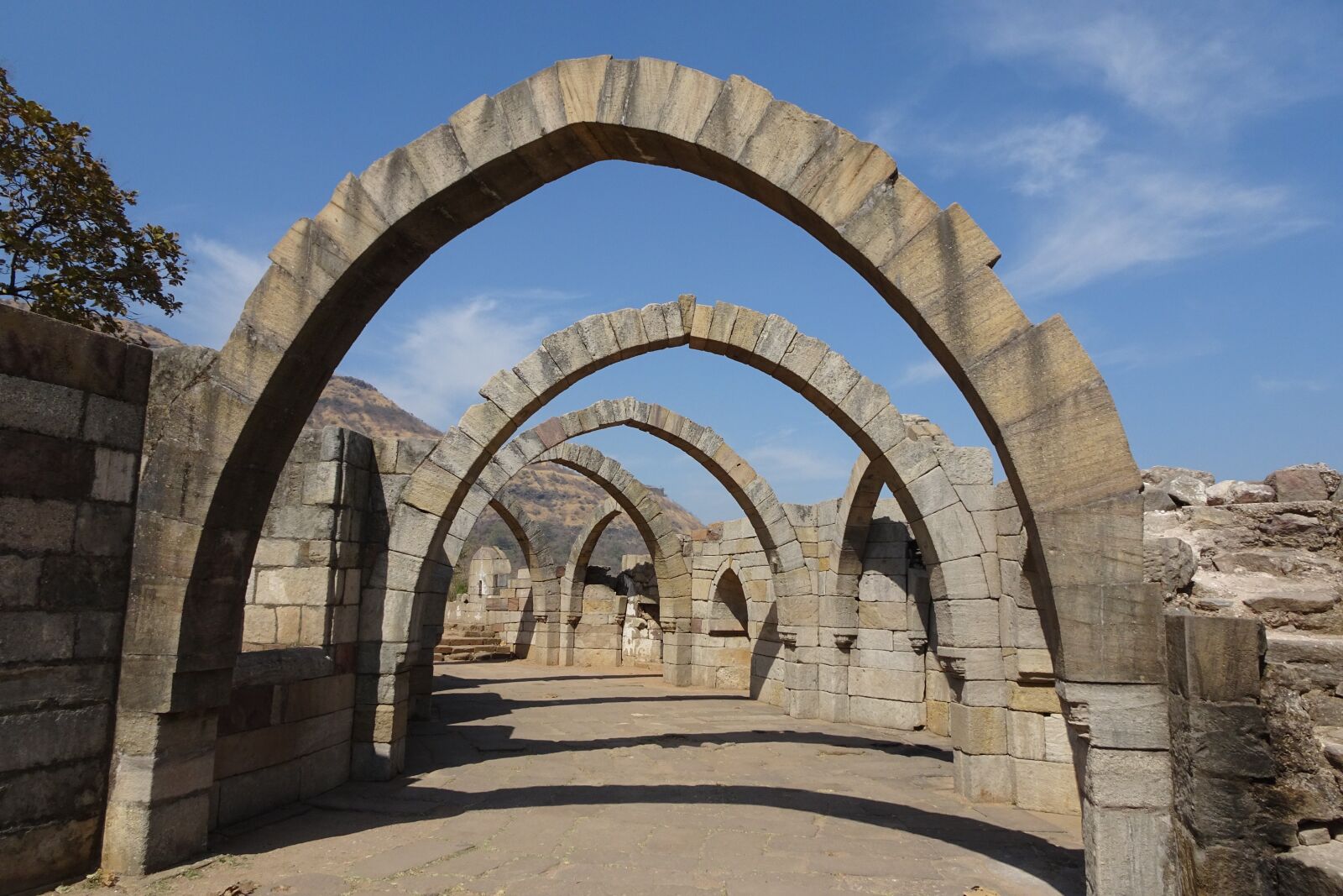 Sony Cyber-shot DSC-HX90V sample photo. Sat kaman, champaner-pavagadh, archaeological photography