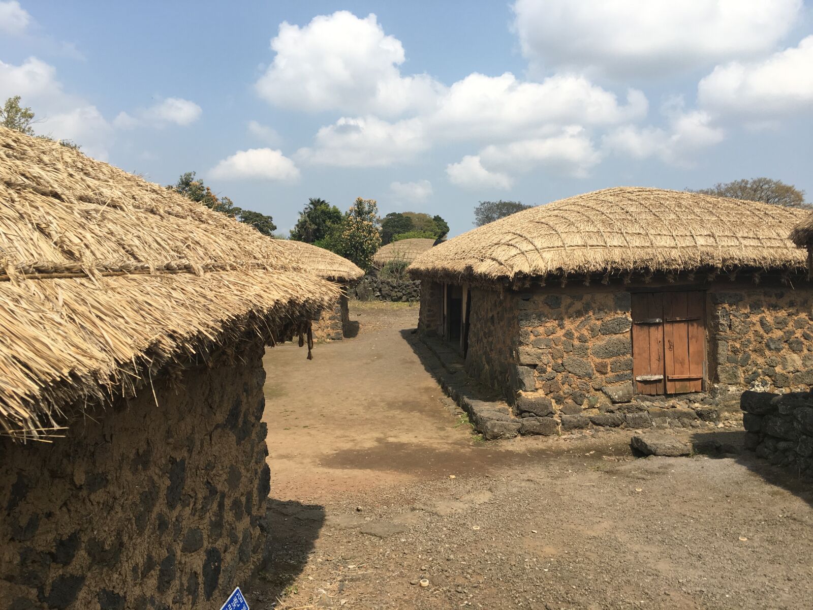 Apple iPhone 6s sample photo. Jeju island, traditional house photography