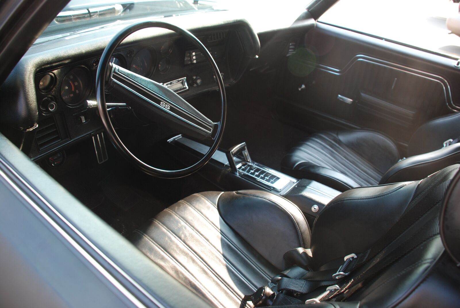 Nikon D80 sample photo. Car, interior, auto photography