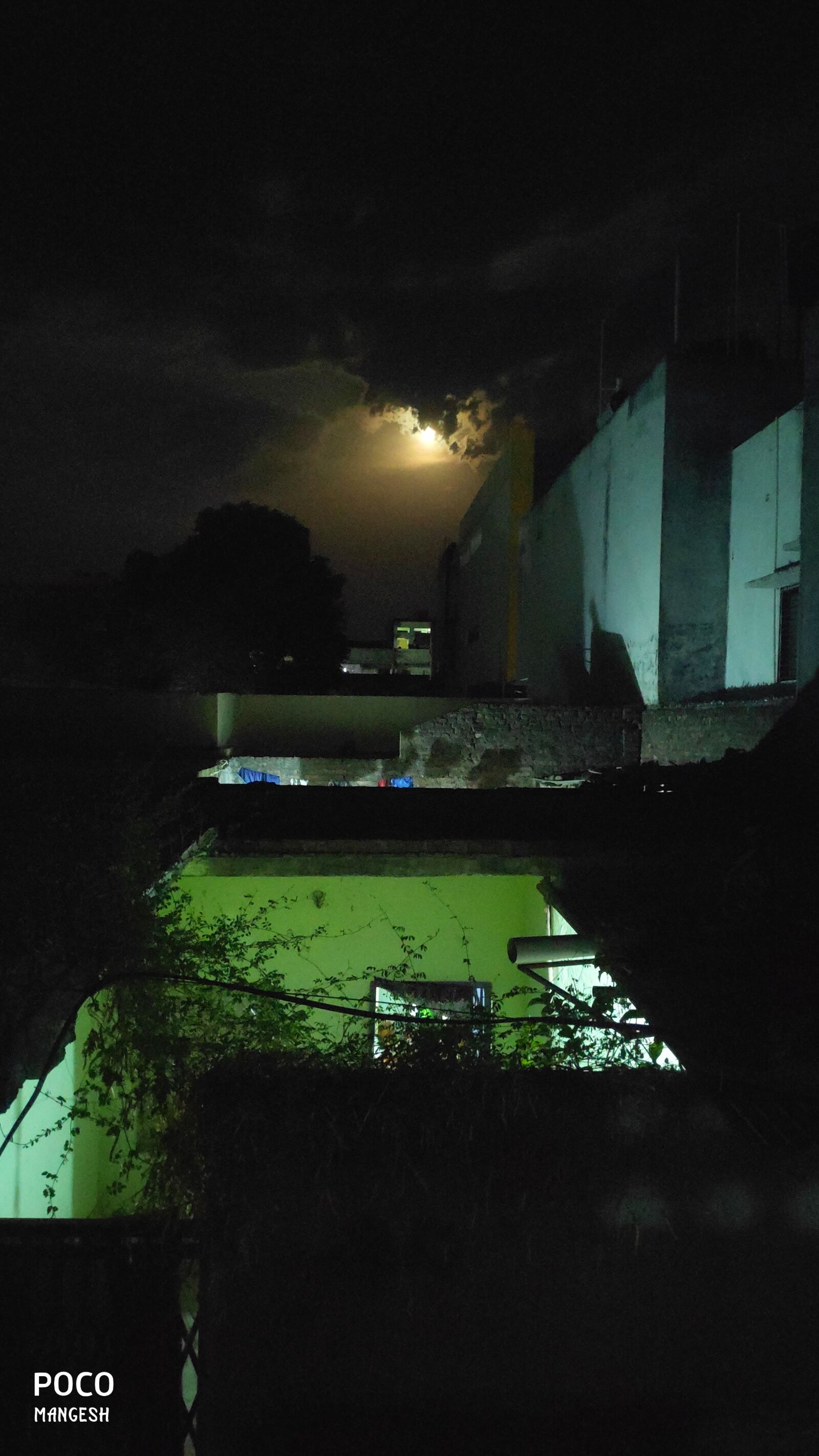 Xiaomi POCO F1 sample photo. Fullmoon, night, sky photography