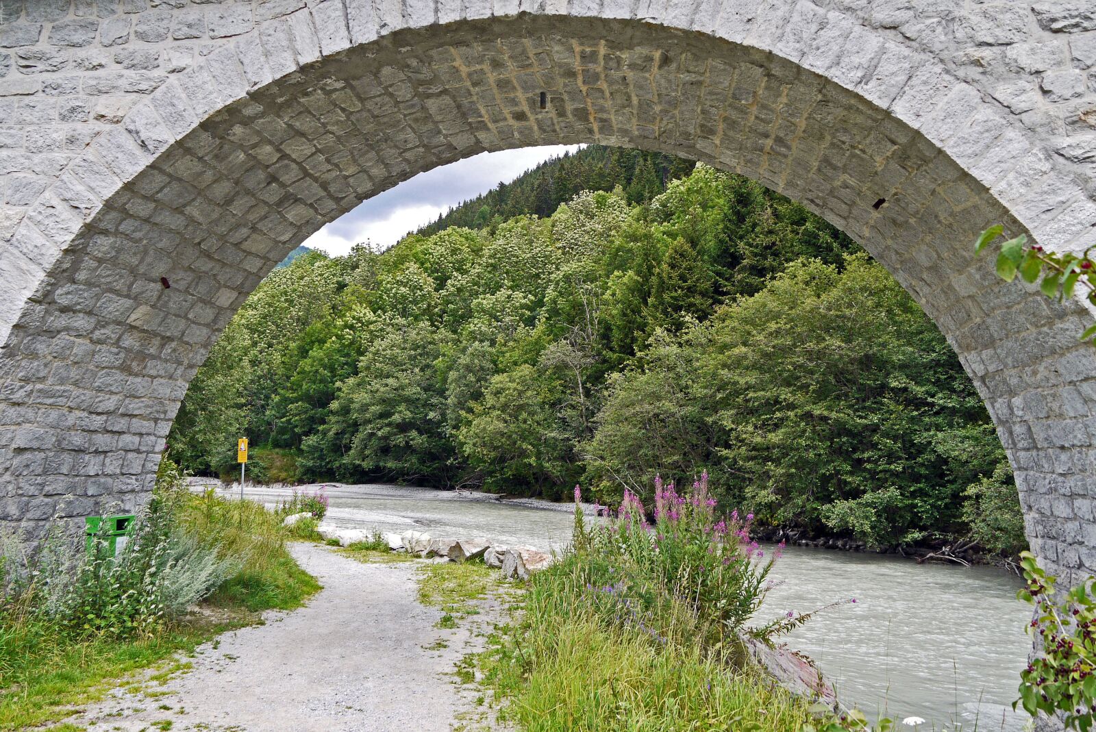 Panasonic Lumix DMC-G1 sample photo. Alps river, viaduct, stone photography