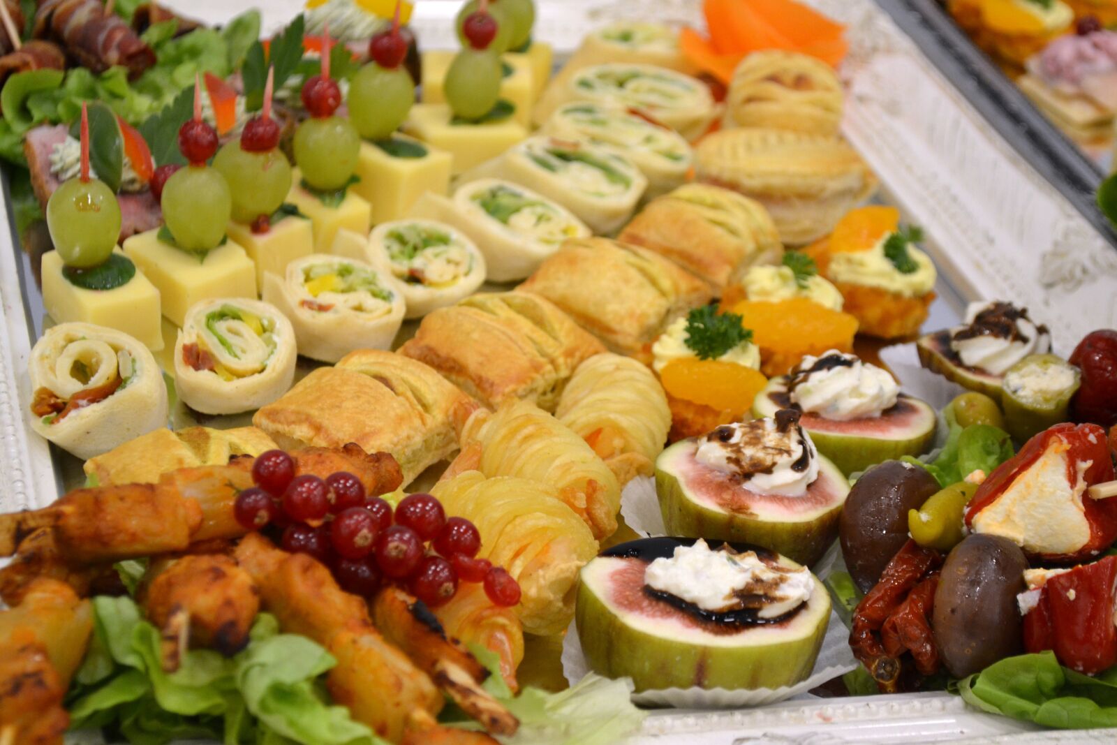 Nikon D3100 sample photo. Buffet, cheese, cold cuts photography