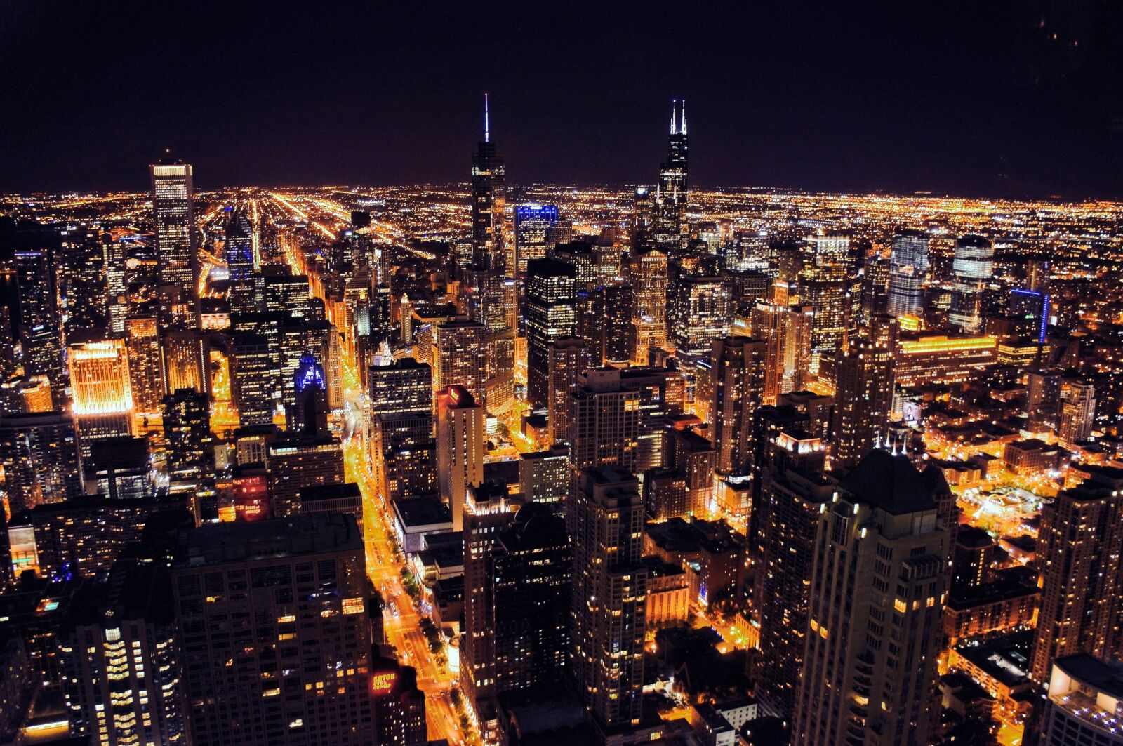 Sony Alpha NEX-5N sample photo. Chicago, night, urban photography