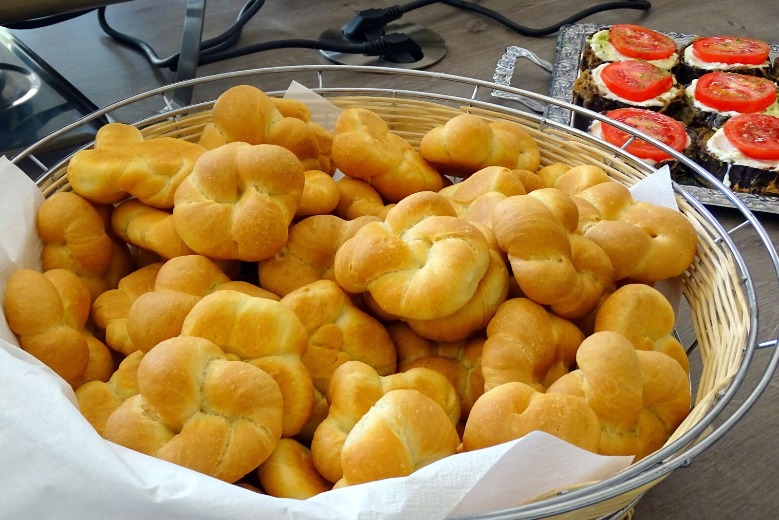 Sony Cyber-shot DSC-HX400V sample photo. Eat, baked goods, food photography