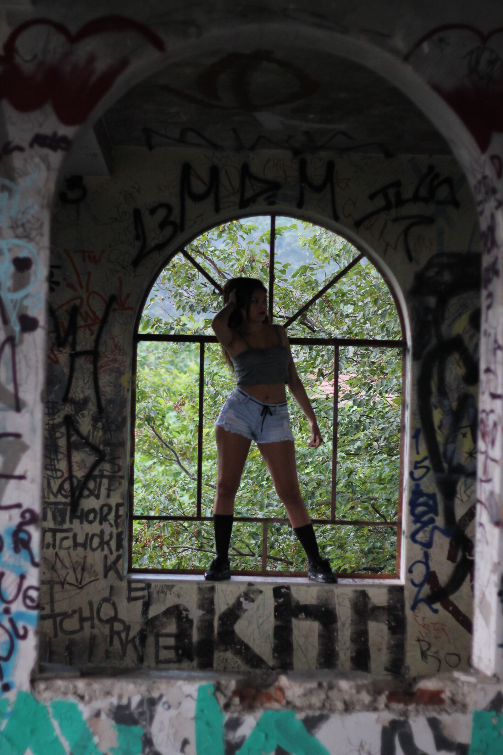 Canon EOS 550D (EOS Rebel T2i / EOS Kiss X4) sample photo. Abandoned, abstract, photo, boy photography