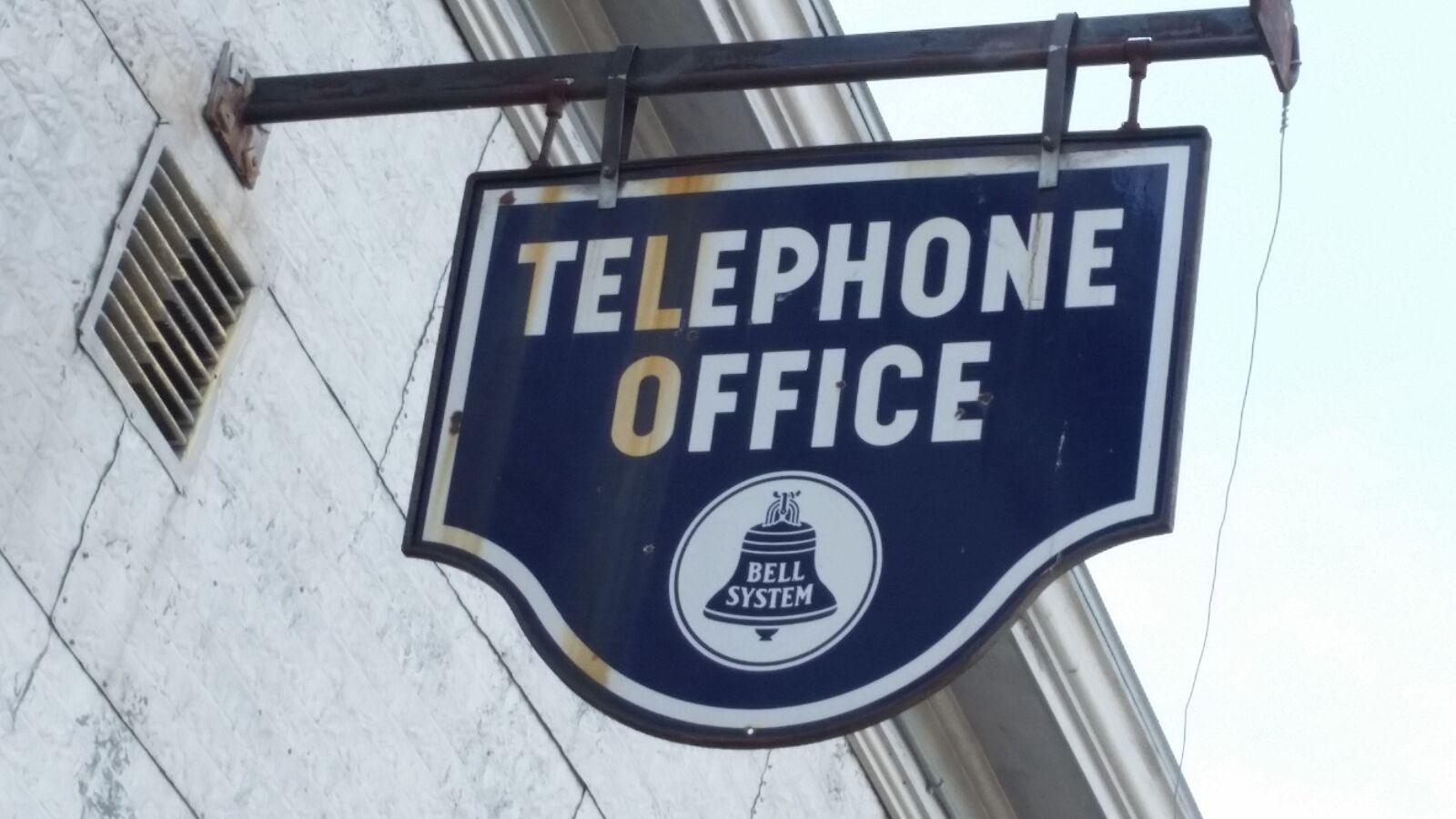 Samsung Galaxy S5 sample photo. Sign, antique, vintage photography
