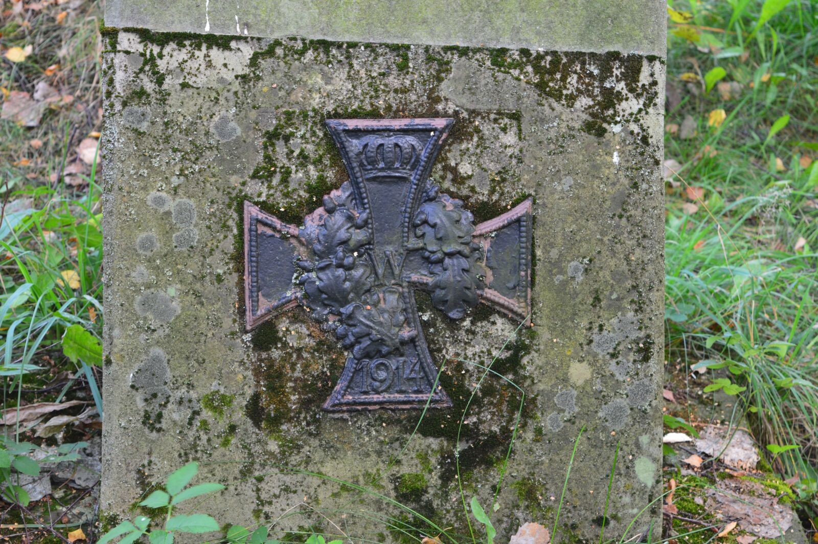 Nikon D3200 sample photo. Cross, 2015, cemetery photography