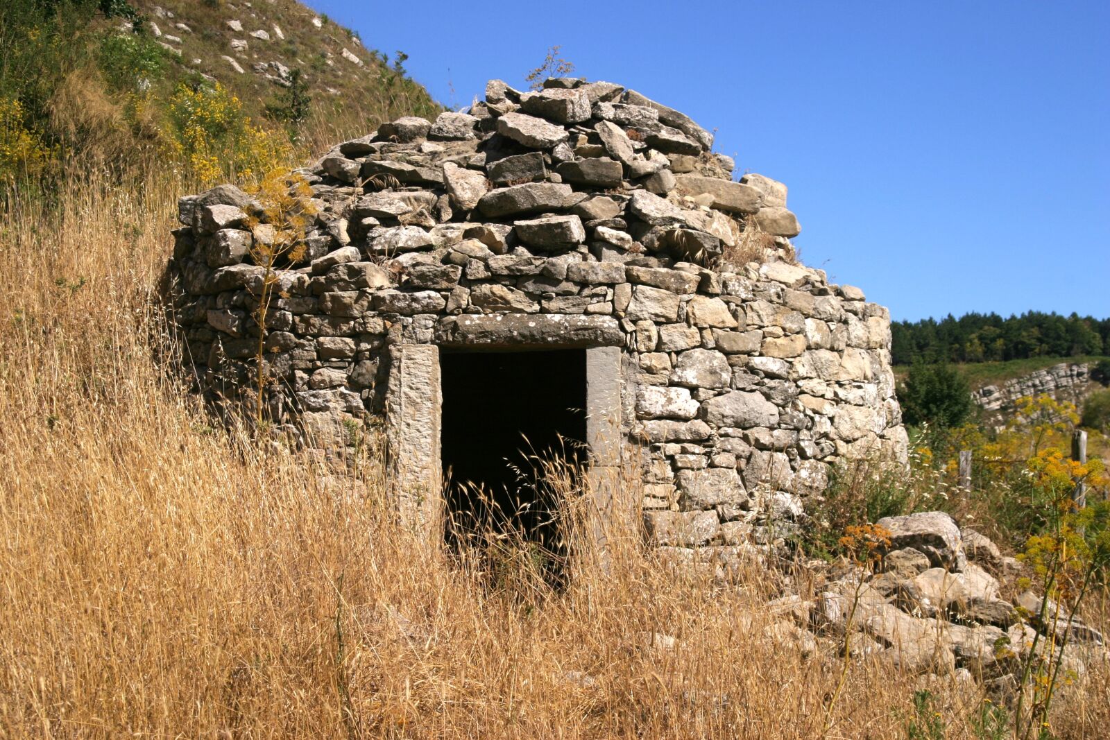 Canon EOS 10D sample photo. Stone structure, architecture, construction photography