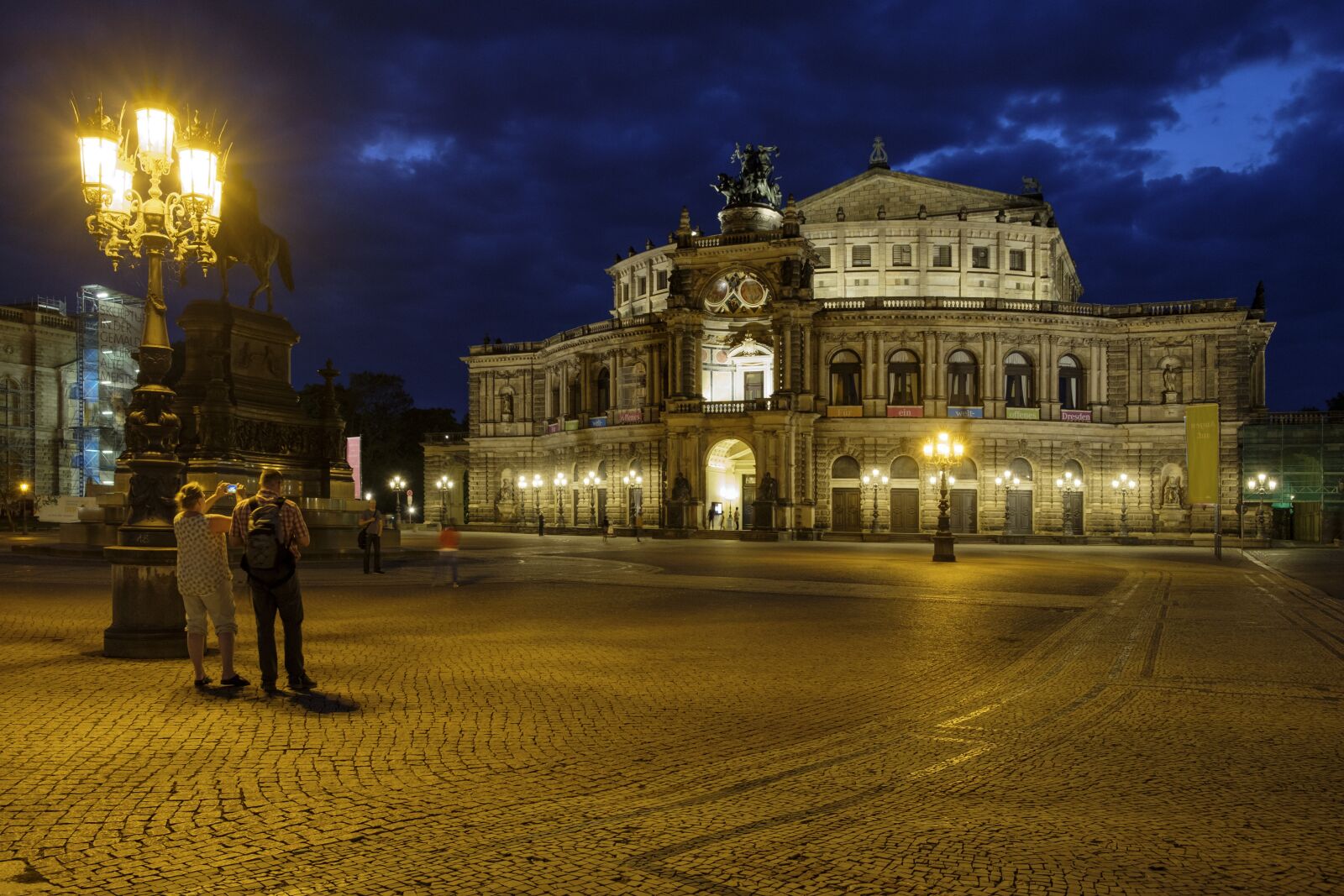 Fujifilm X-T2 sample photo. Semper opera house, opera photography