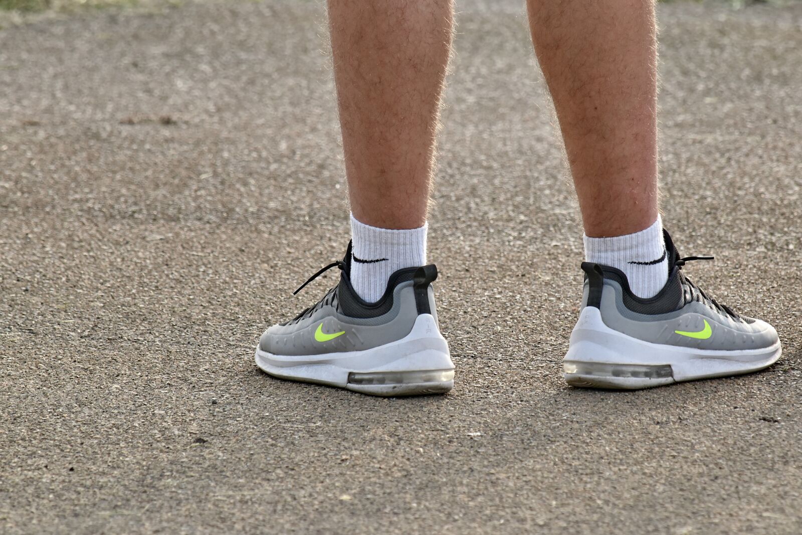 Nikon D5500 sample photo. Asphalt, feet, footwear, legs photography