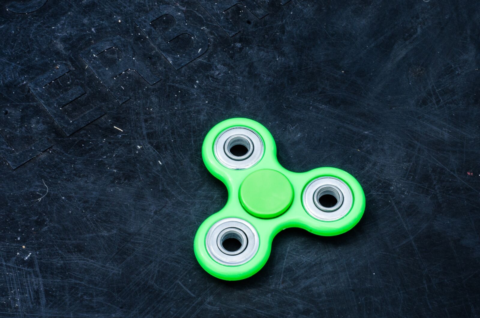 Nikon D7000 sample photo. Fidget spinner, spin, play photography