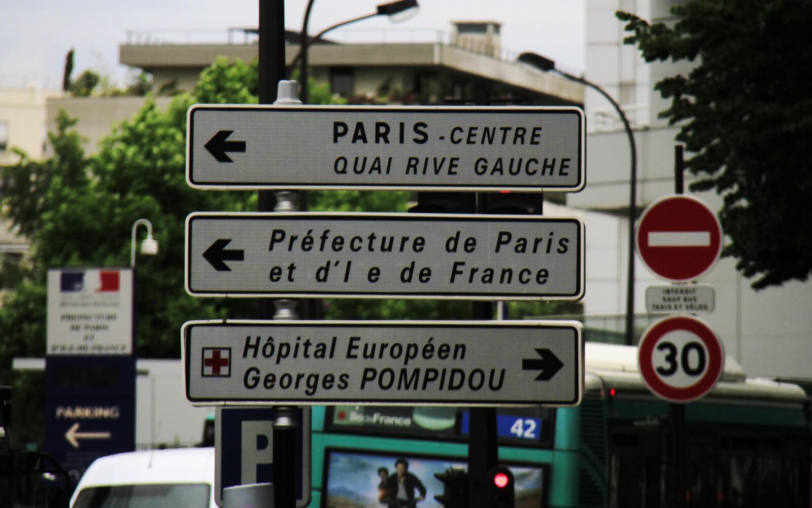 Canon EOS 7D sample photo. Paris, road, sign photography
