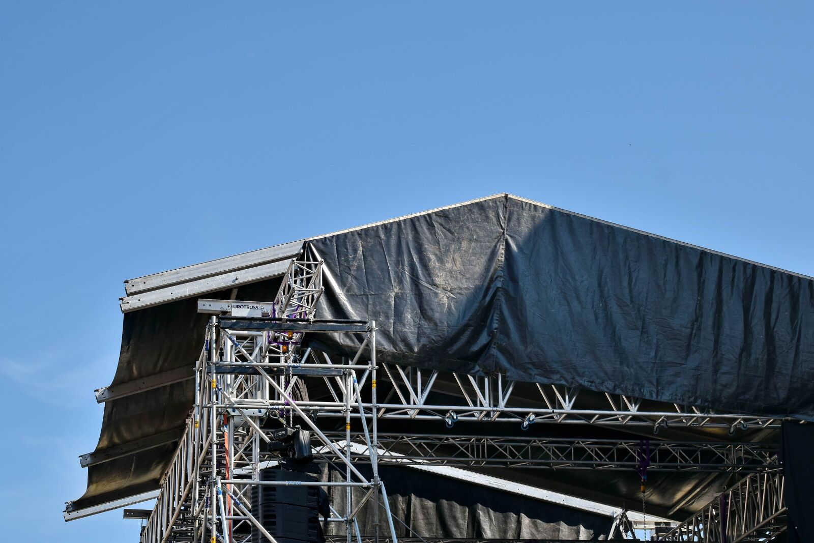 Nikon D5500 sample photo. Stage, structure, building, industry photography