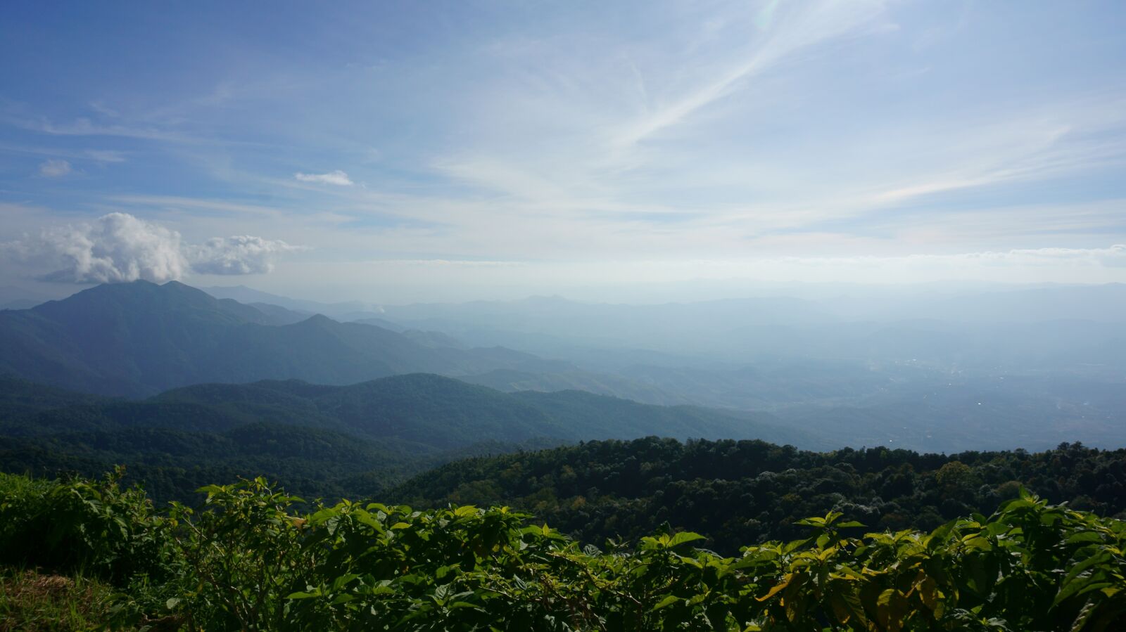 Sony Alpha NEX-5R + Sony E 16-50mm F3.5-5.6 PZ OSS sample photo. Sky, mountain, nature photography