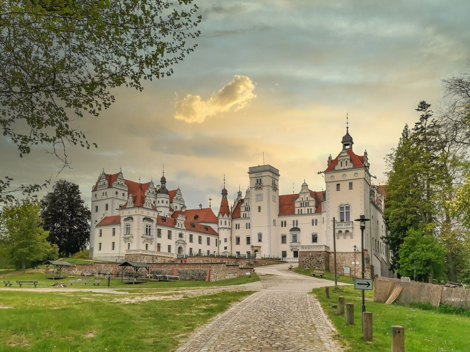 HUAWEI P30 Pro sample photo. Castle, boitzenburg, uckermark photography