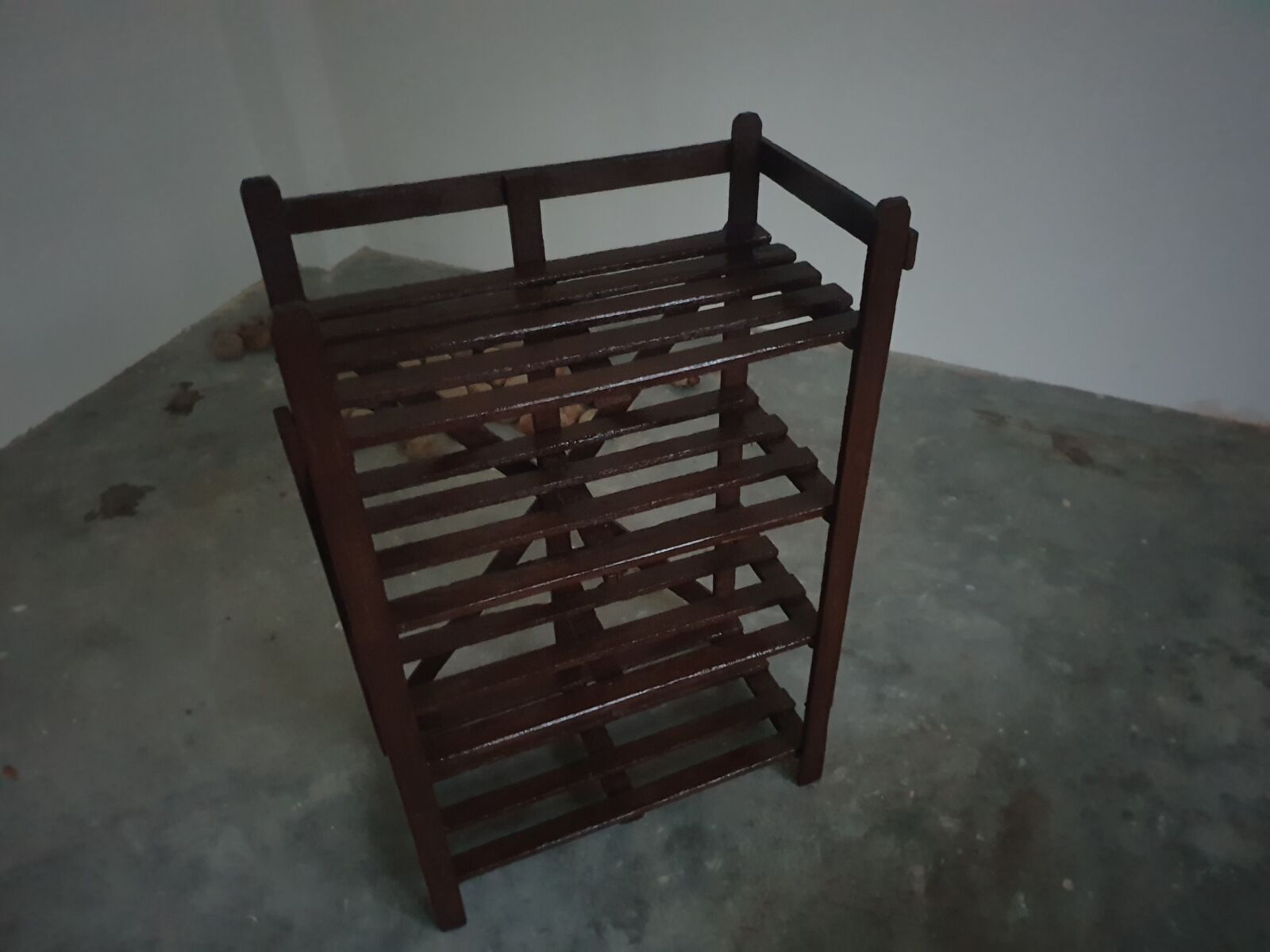 Samsung Galaxy Note9 sample photo. Shoes rack, racks, designer photography
