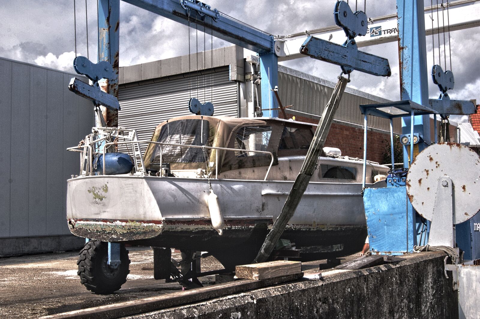 Sony Alpha DSLR-A390 sample photo. Dry-dock, boat, dock photography