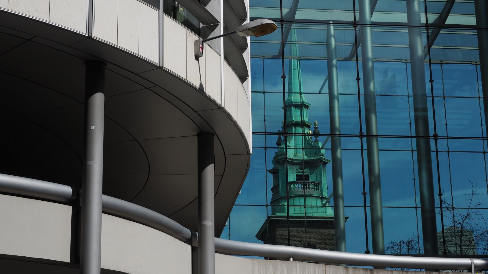 Olympus OM-D E-M10 II + Olympus M.Zuiko Digital ED 12-100mm F4.0 IS Pro sample photo. Church, spire, steeple photography