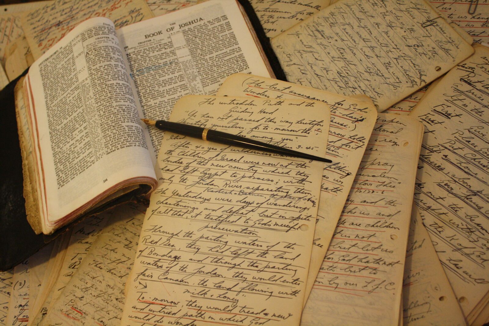 Canon EOS 1000D (EOS Digital Rebel XS / EOS Kiss F) sample photo. Bible, bible study, christianity photography