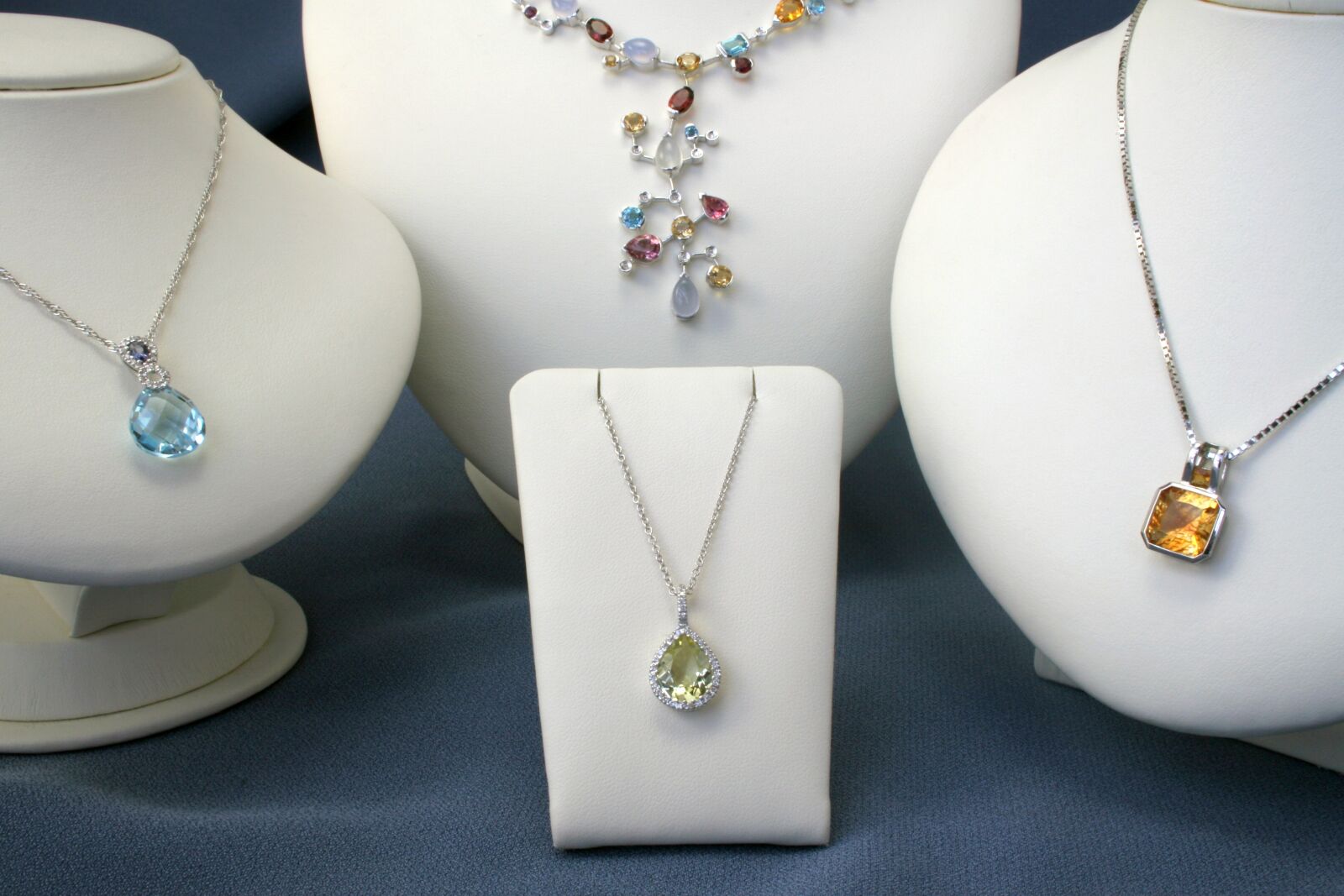 Canon EOS 20D sample photo. Jewelry, pendant, necklace photography