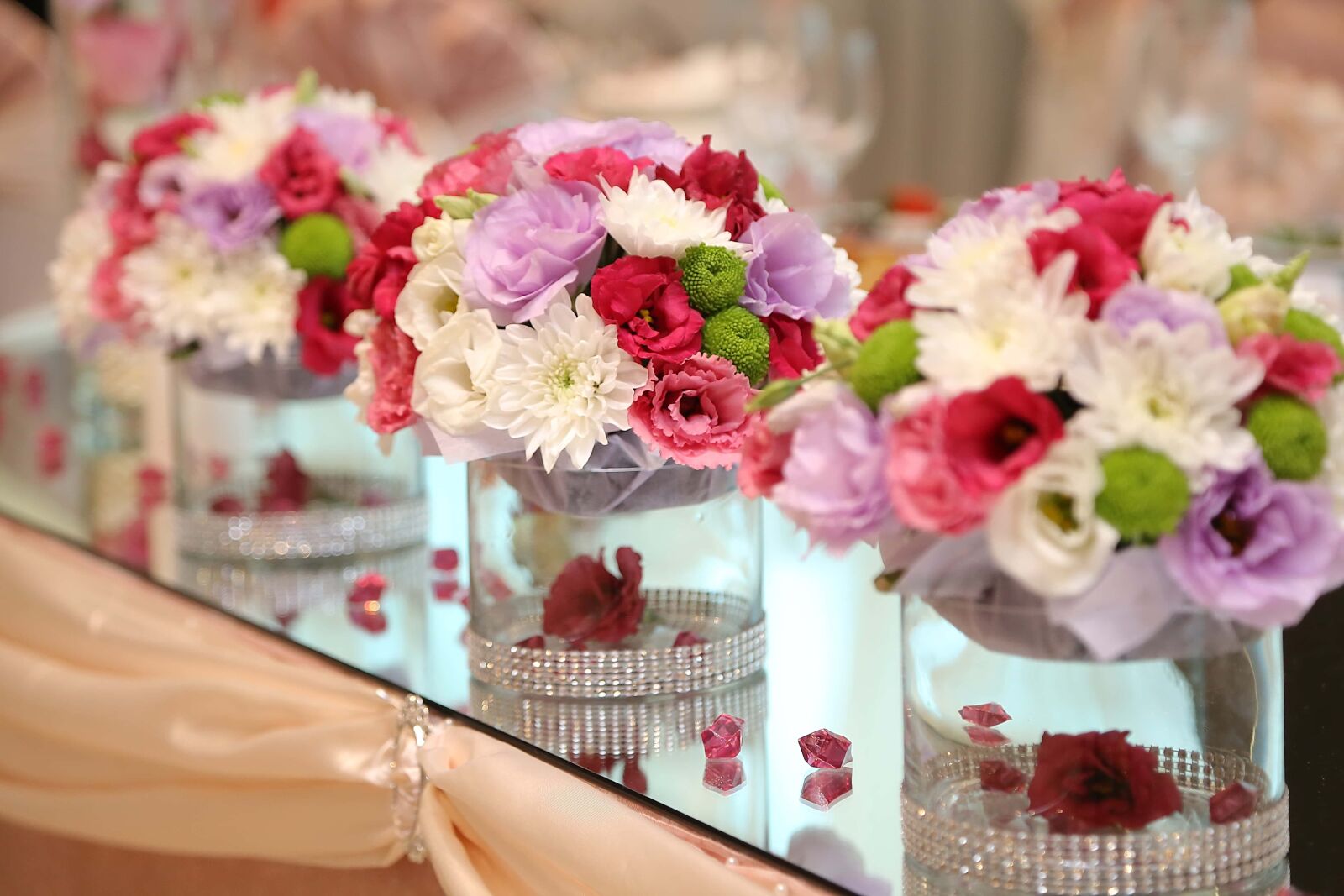 Canon EF 24-105mm F4L IS USM sample photo. Valentine s day, decoration photography