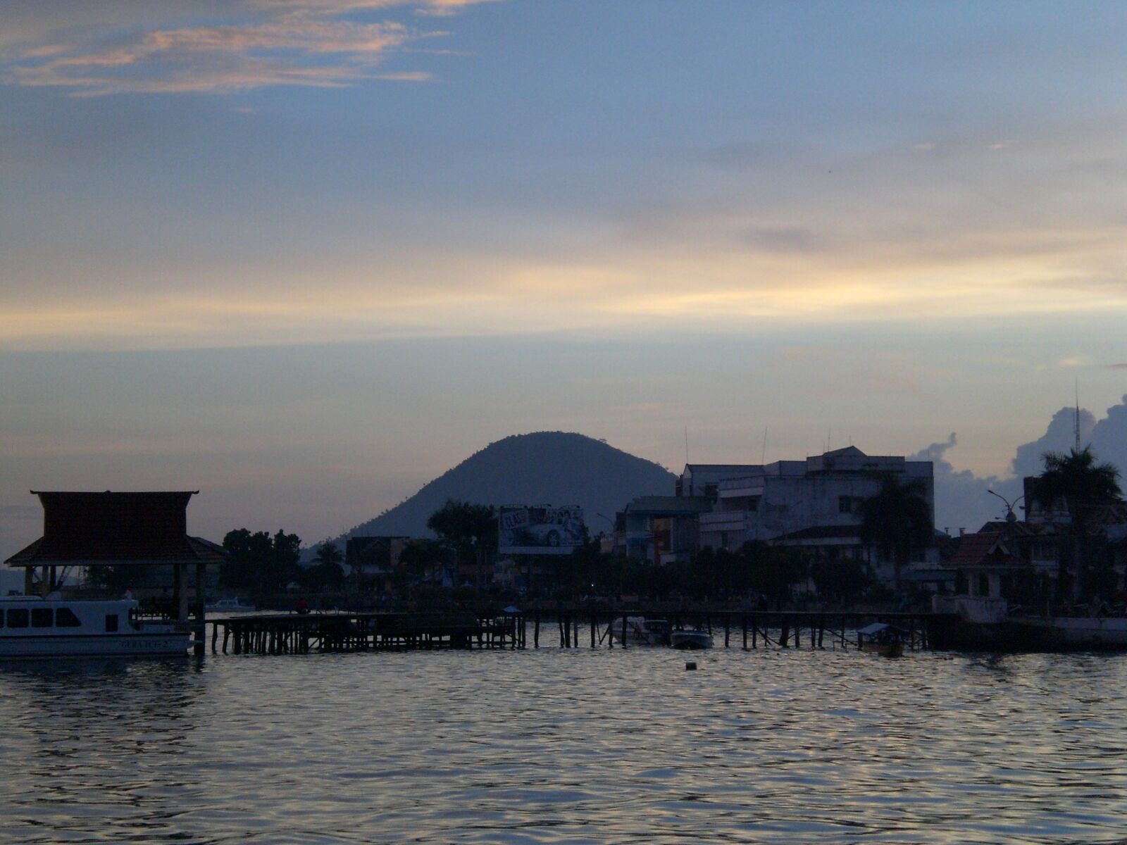 CASIO EX-Z75 sample photo. Nature, sea, ocean photography