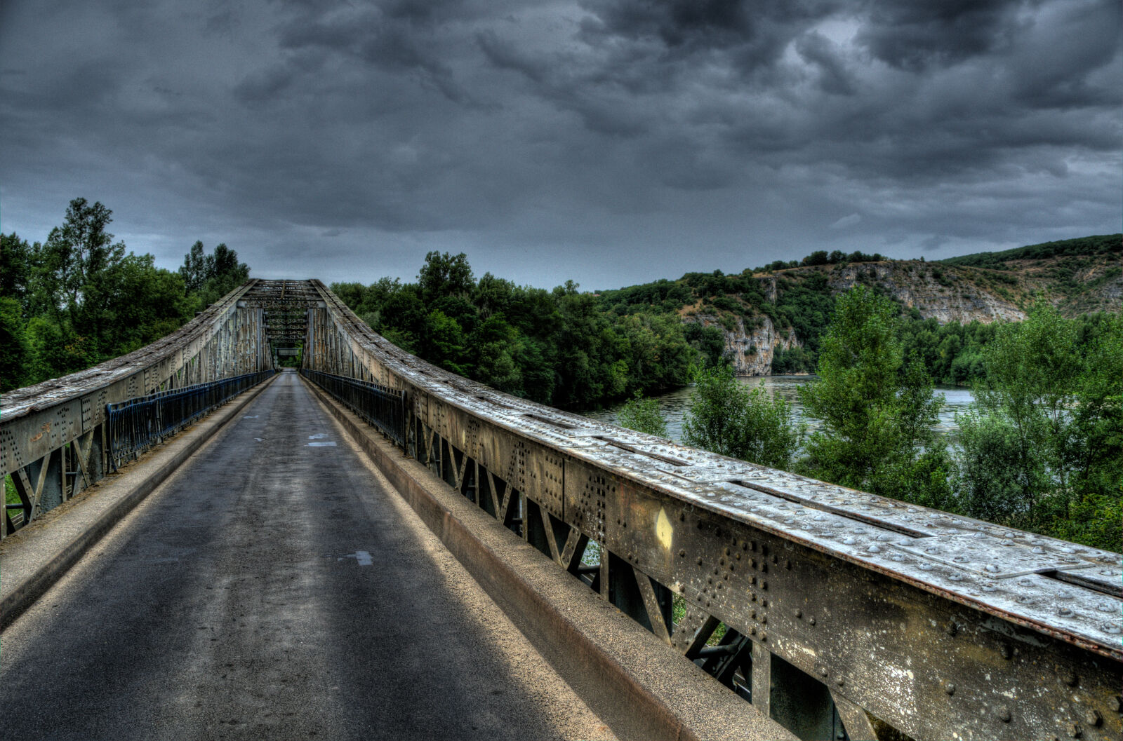 Nikon D7000 sample photo. Clouds, bridge, hdr, street photography