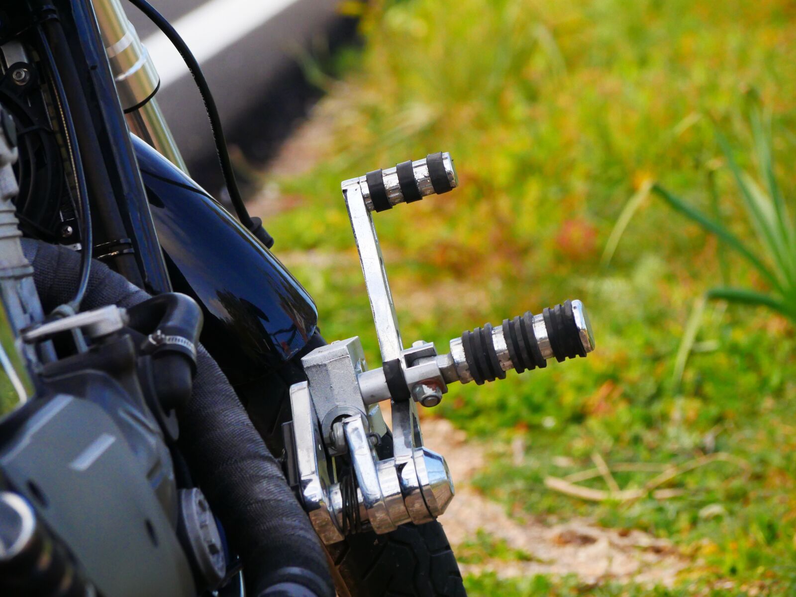 Panasonic Lumix DMC-GX85 (Lumix DMC-GX80 / Lumix DMC-GX7 Mark II) sample photo. Chopper, details, motorcycle photography