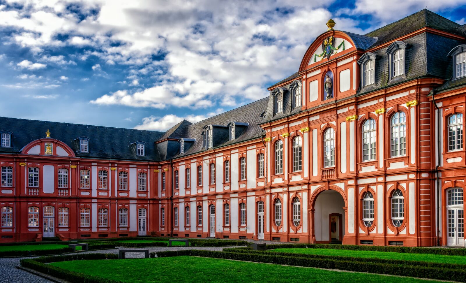 Nikon D3300 sample photo. Monastery, hof, courtyard photography