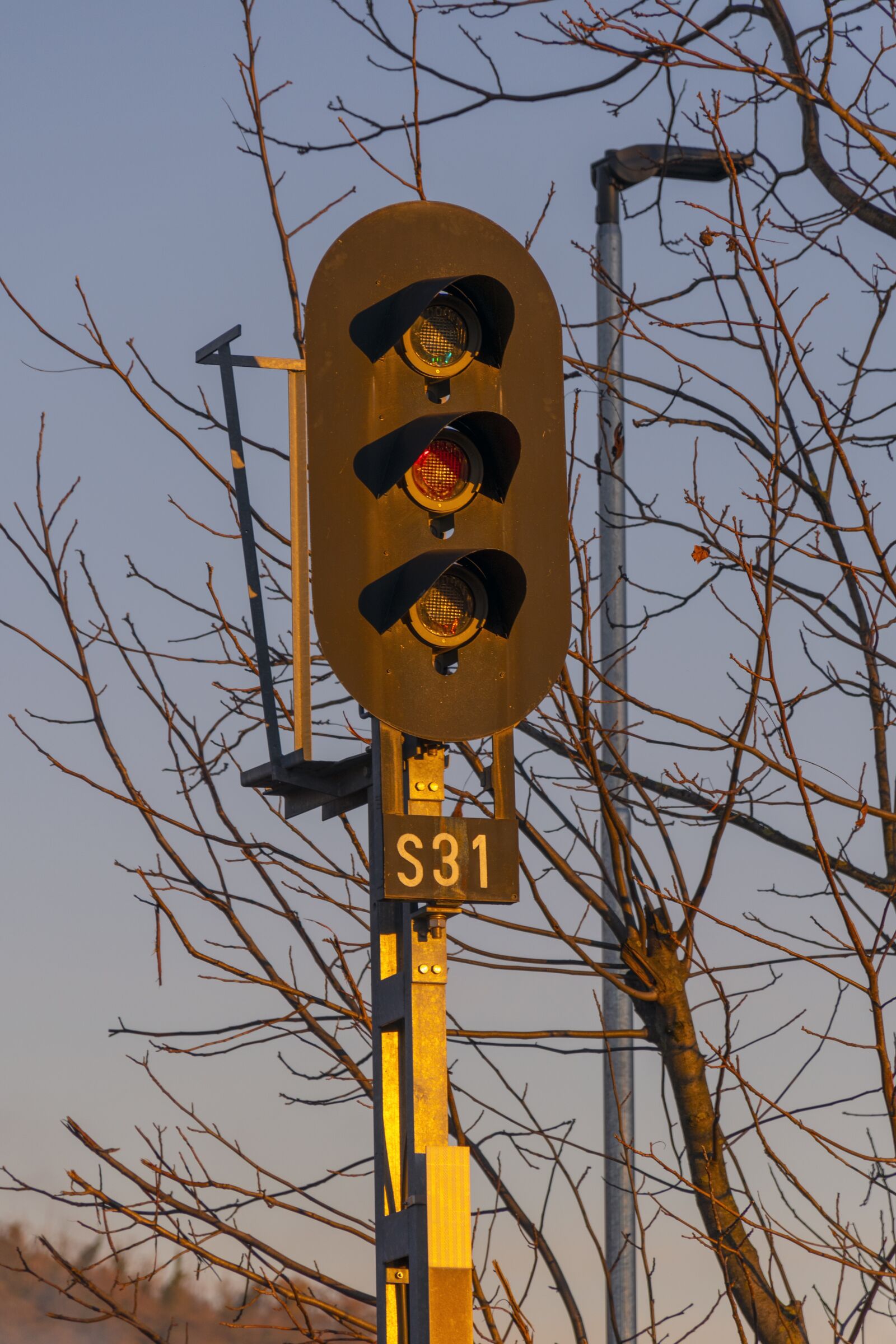 Nikon D7500 sample photo. Traffic sign, railway sign photography