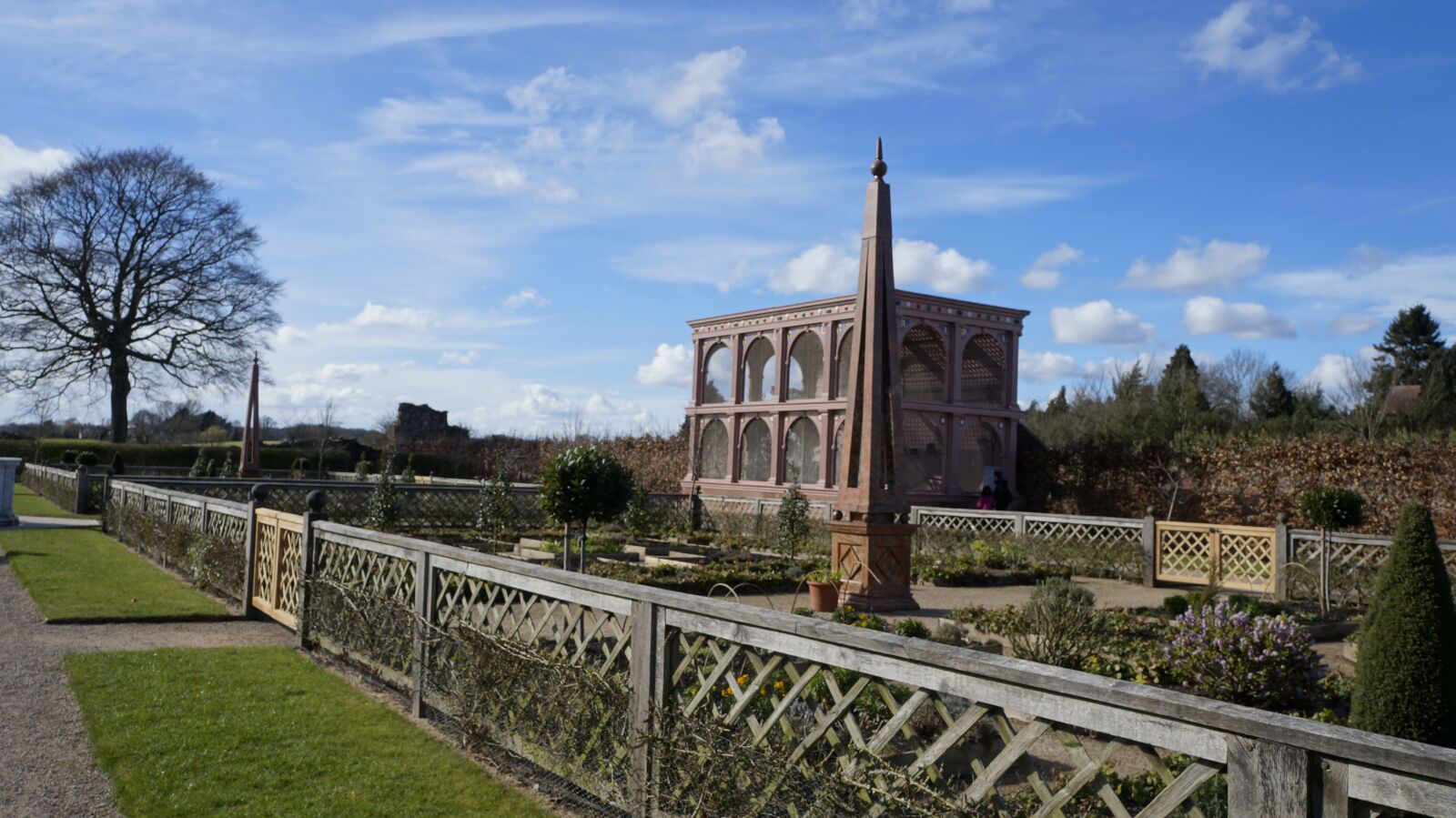 Sony Alpha a3000 sample photo. England, gardens, castle photography