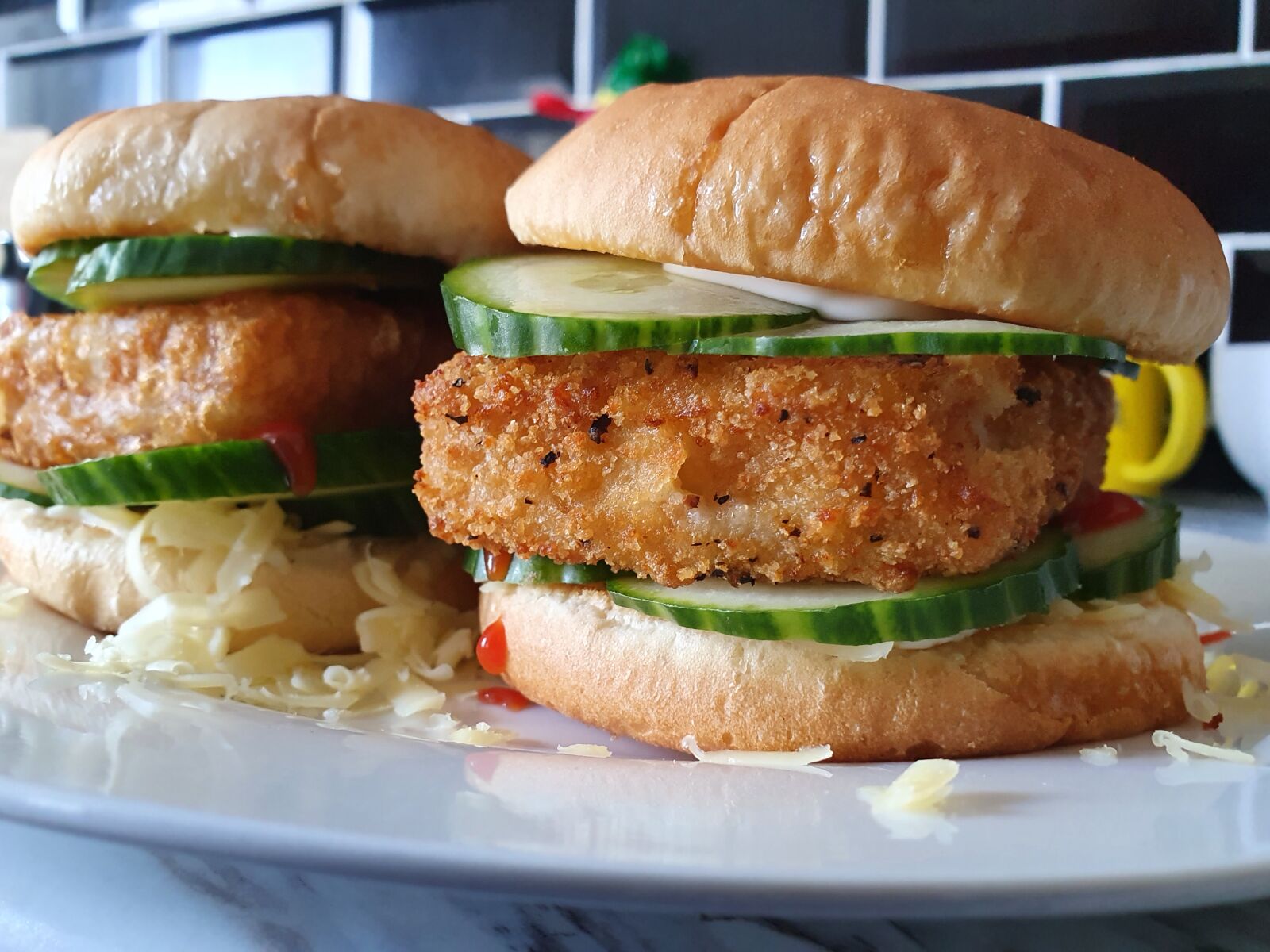 Samsung Galaxy S10 sample photo. Fish burger, burger, food photography