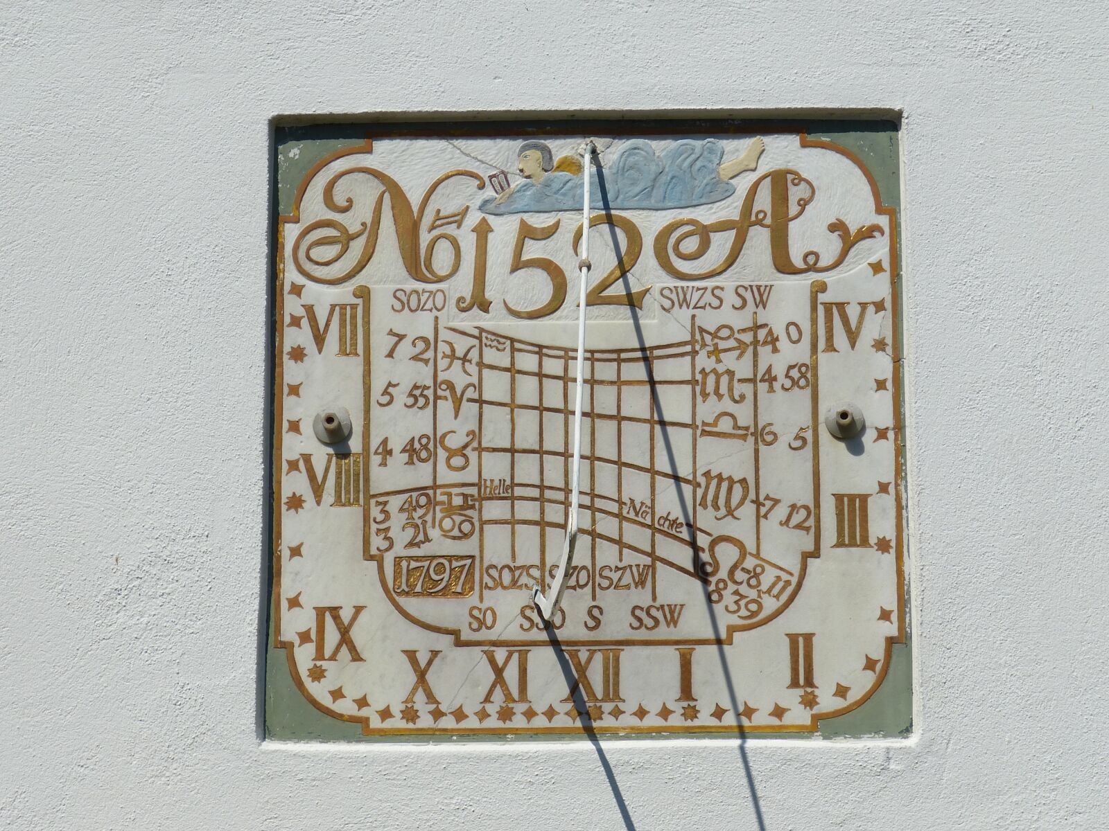 Panasonic Lumix DMC-FZ150 sample photo. Sundial, clock, time photography