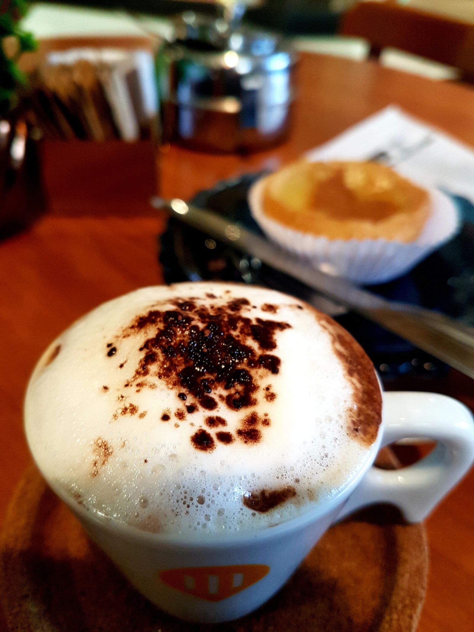 Samsung Galaxy S7 Edge sample photo. Cafeteria, coffee, coffee art photography
