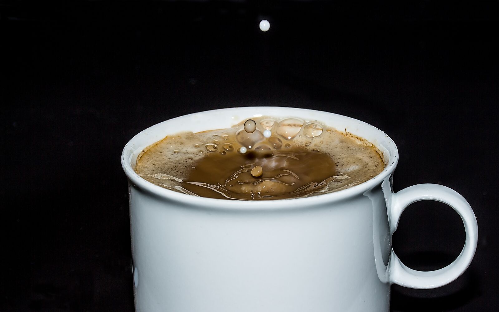Canon EOS 650D (EOS Rebel T4i / EOS Kiss X6i) sample photo. Coffee cup, cup, coffee photography