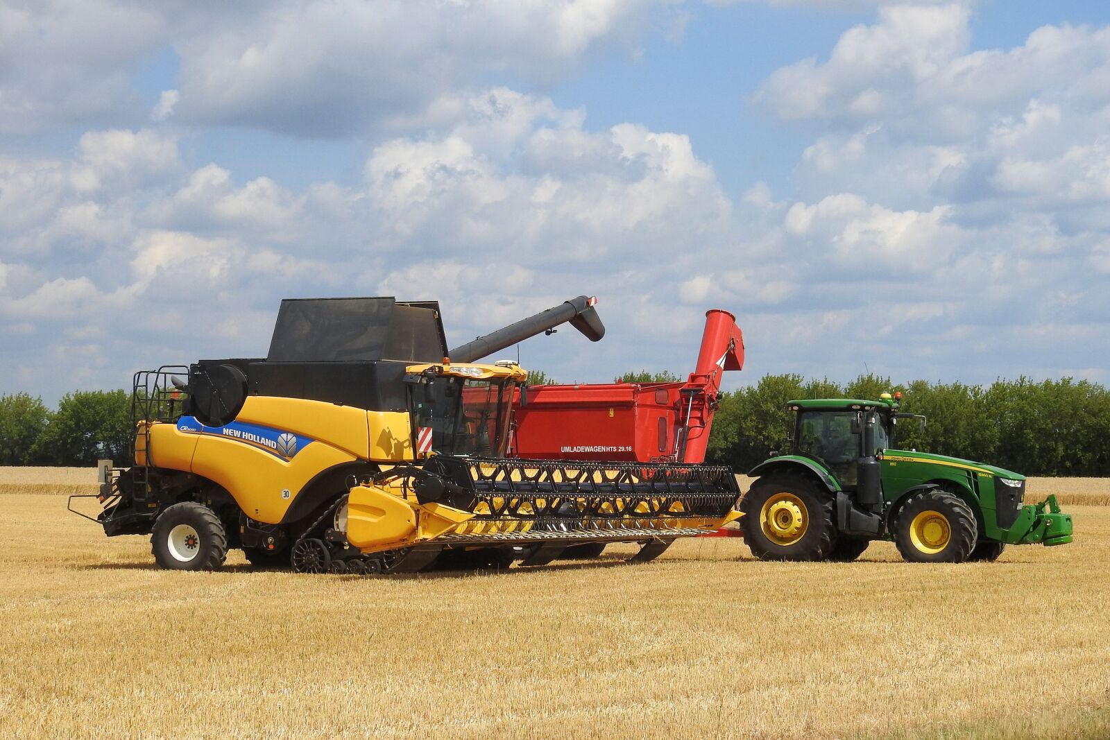 Nikon Coolpix P900 sample photo. Combine harvester, harvester, agriculture photography