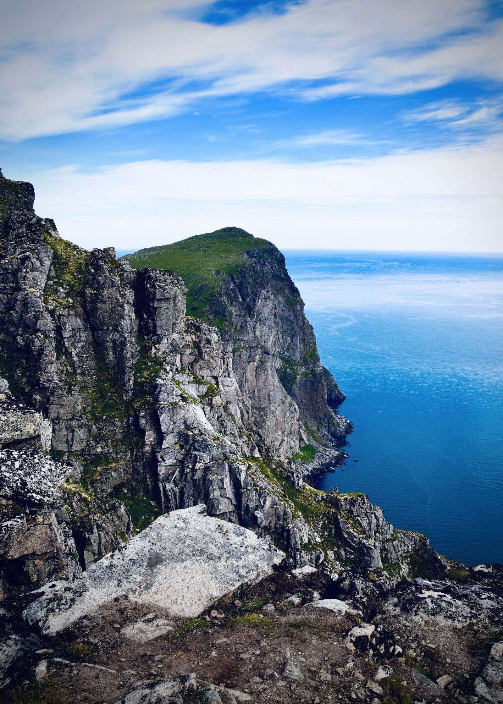 Nikon D5300 sample photo. Cliff, sea, clouds photography