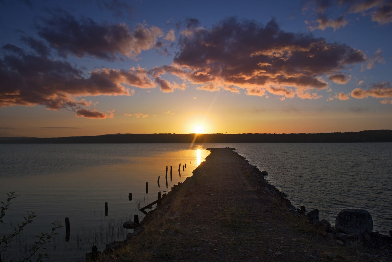 Nikon D60 sample photo. Sunrise, bridge, water photography