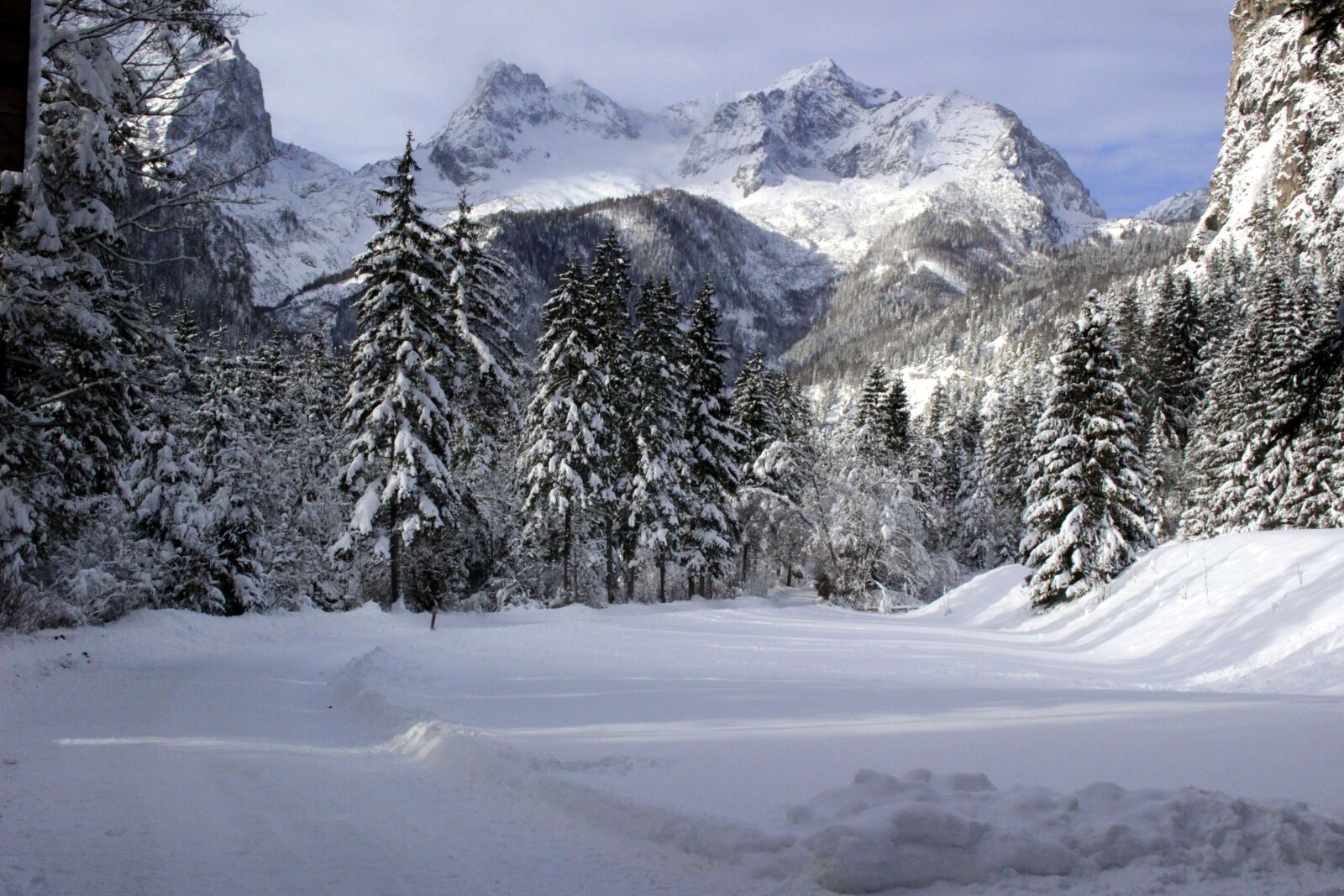 Canon EOS 100D (EOS Rebel SL1 / EOS Kiss X7) sample photo. Mountains, austria, snow photography