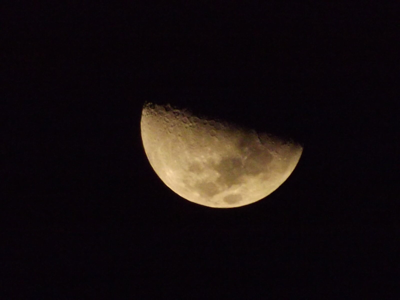 FujiFilm FinePix S4000 (FinePix S4050) sample photo
