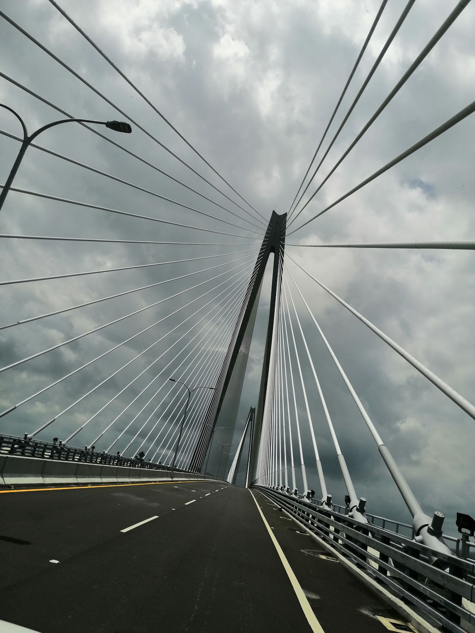 HUAWEI SNE-LX3 sample photo. Puente, bridge, road photography