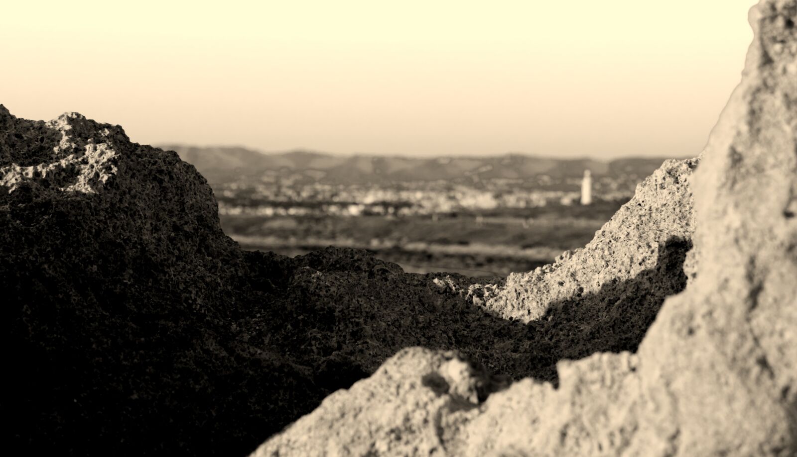 Canon EOS 1300D (EOS Rebel T6 / EOS Kiss X80) sample photo. Rocks, shadow, sky photography