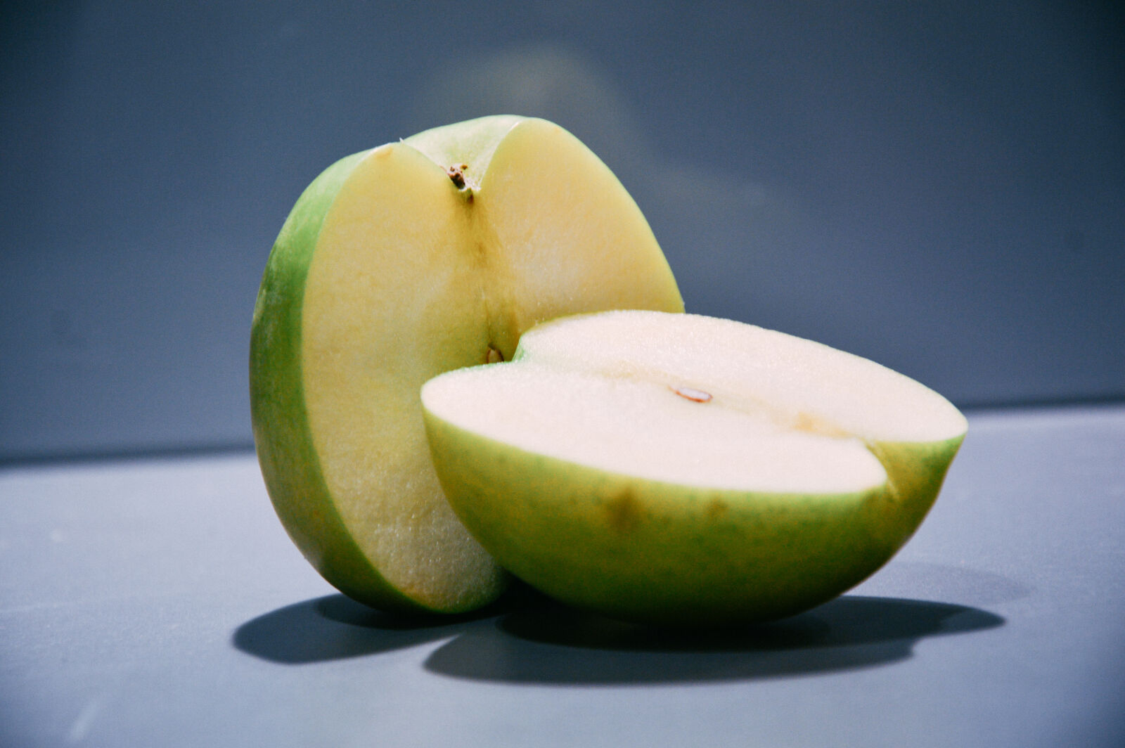 Nikon D3200 sample photo. Unripe, apple photography