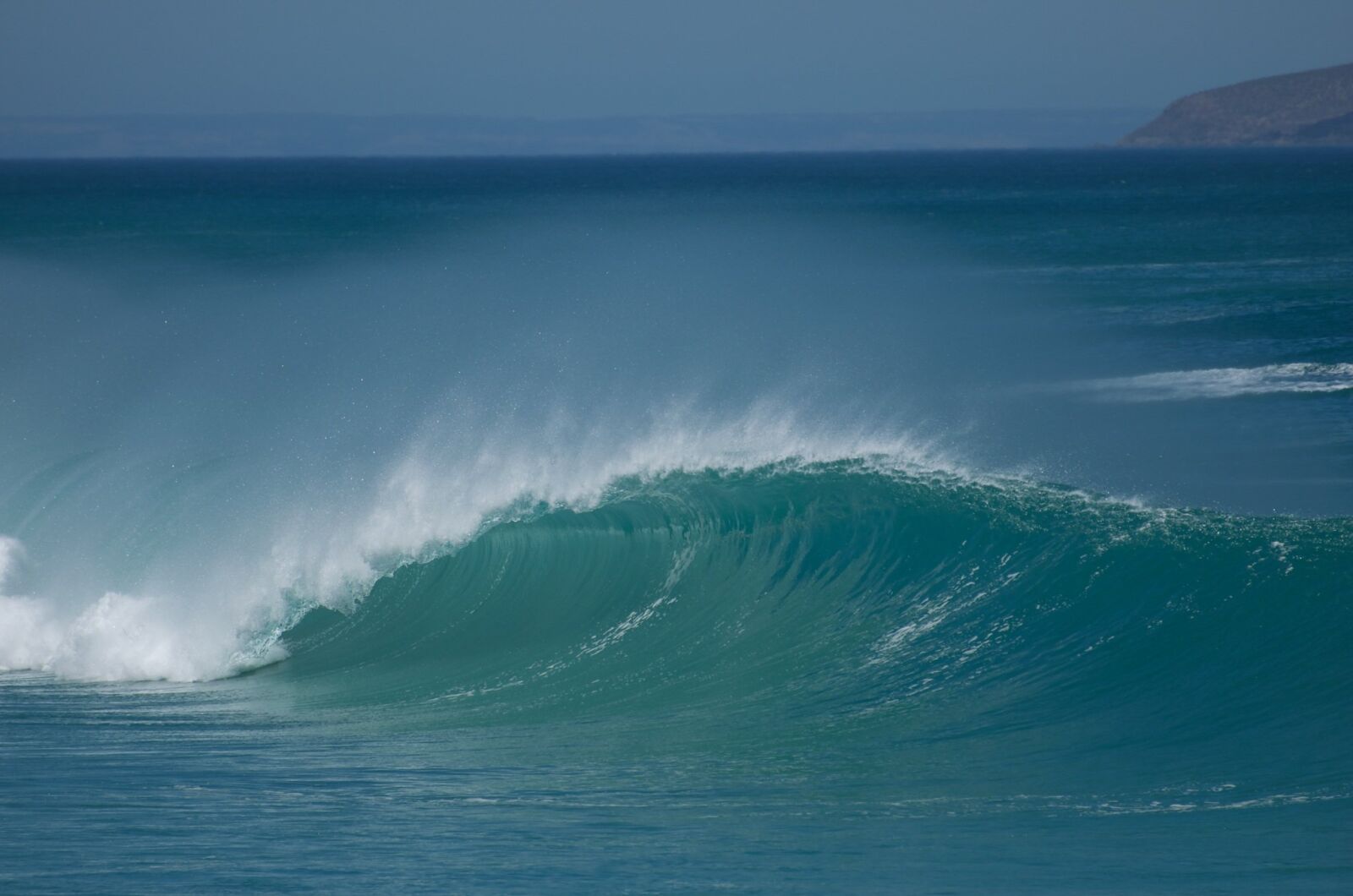 Nikon D5100 sample photo. Wave, surf, blue photography