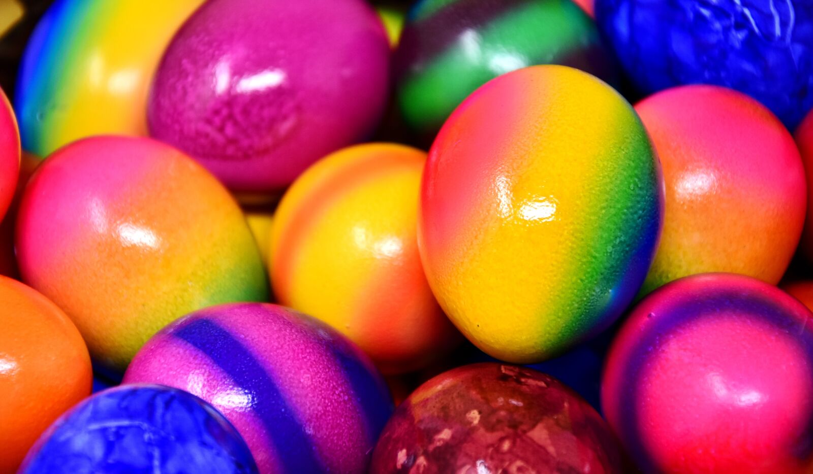 Nikon D7200 sample photo. Easter eggs, colored, colorful photography