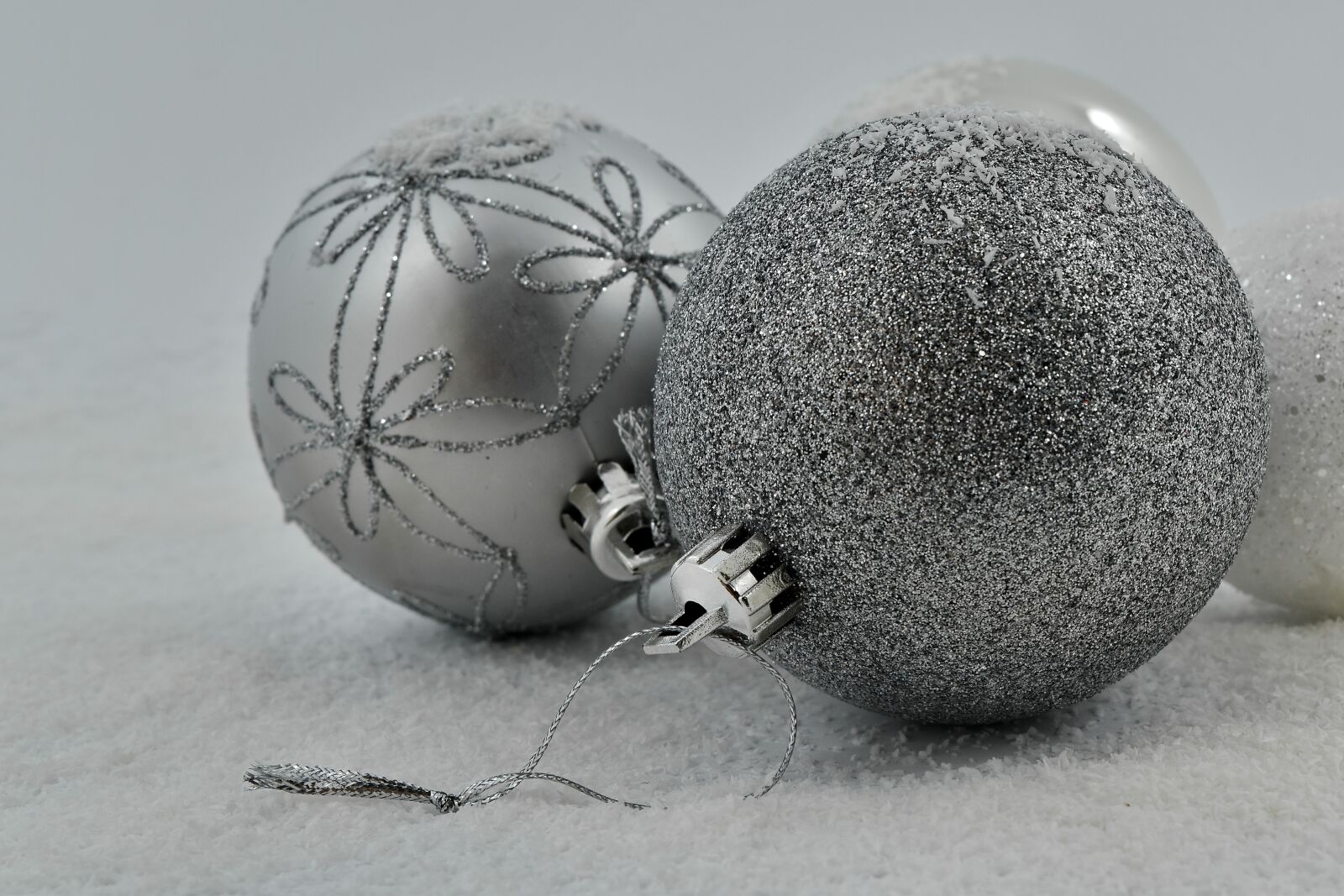 Nikon D5500 sample photo. Decoration, holiday, ornament, snowflakes photography