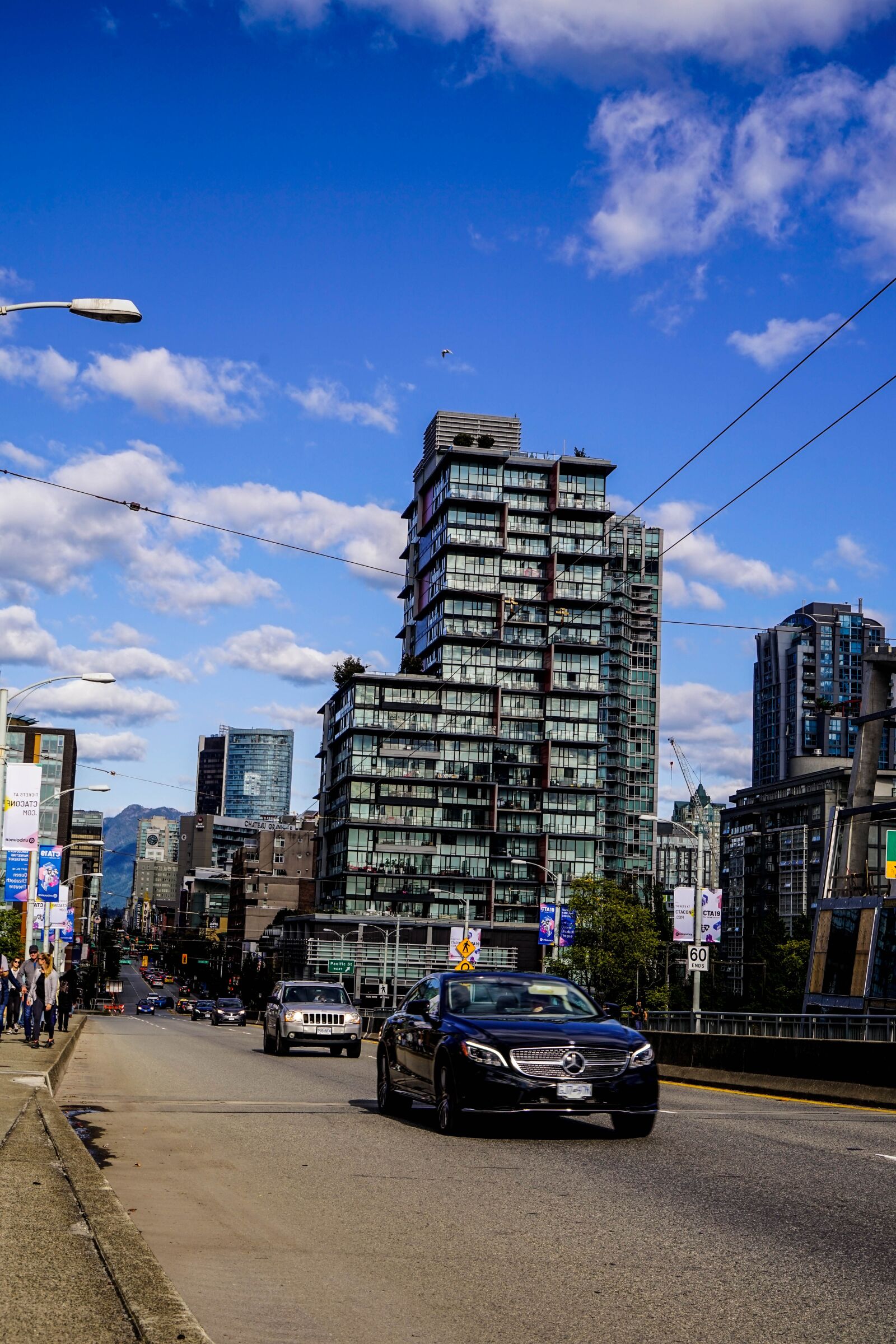 Sony a7 sample photo. Vancouver, auto, road photography