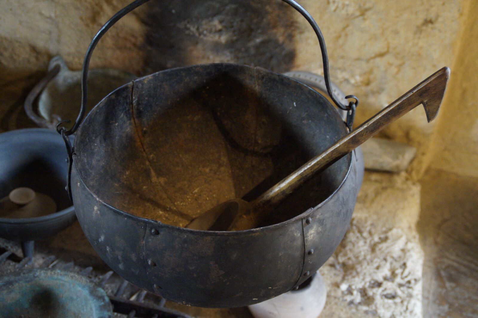 Sony SLT-A58 sample photo. Boiler, middle ages, medieval photography