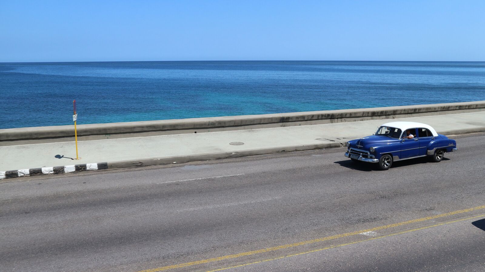 Canon EOS M10 sample photo. Havana, cuba, oldtimer photography