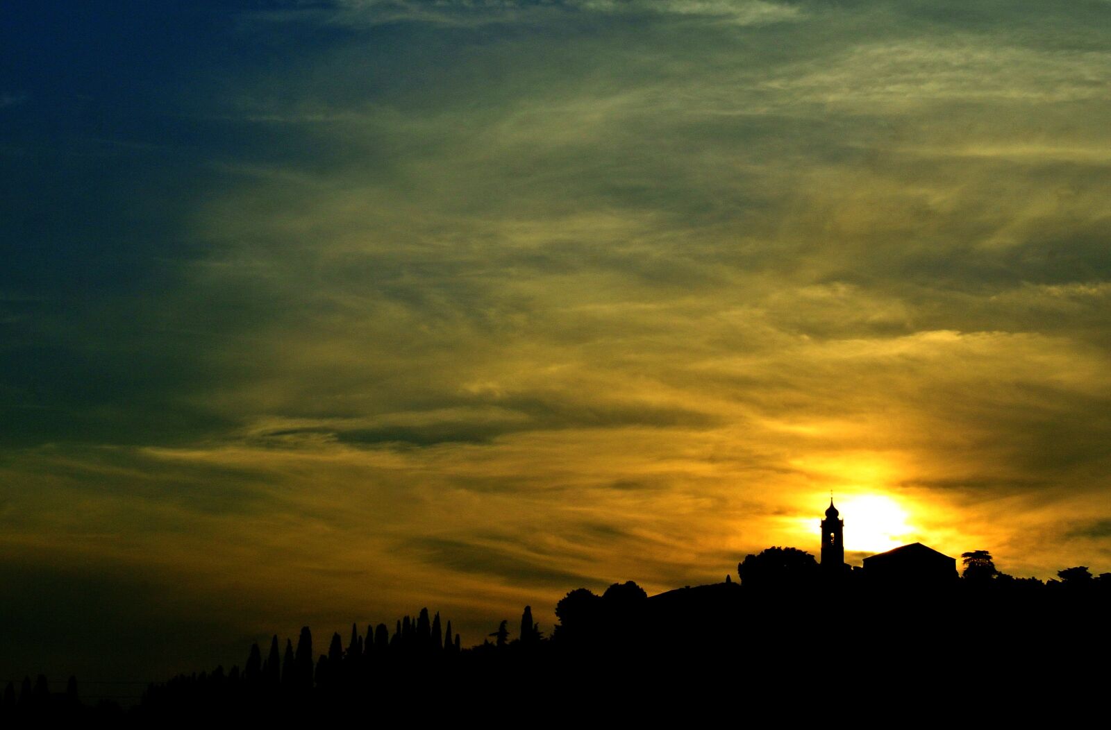 Nikon 1 V1 sample photo. Campanile, sunset, sun photography